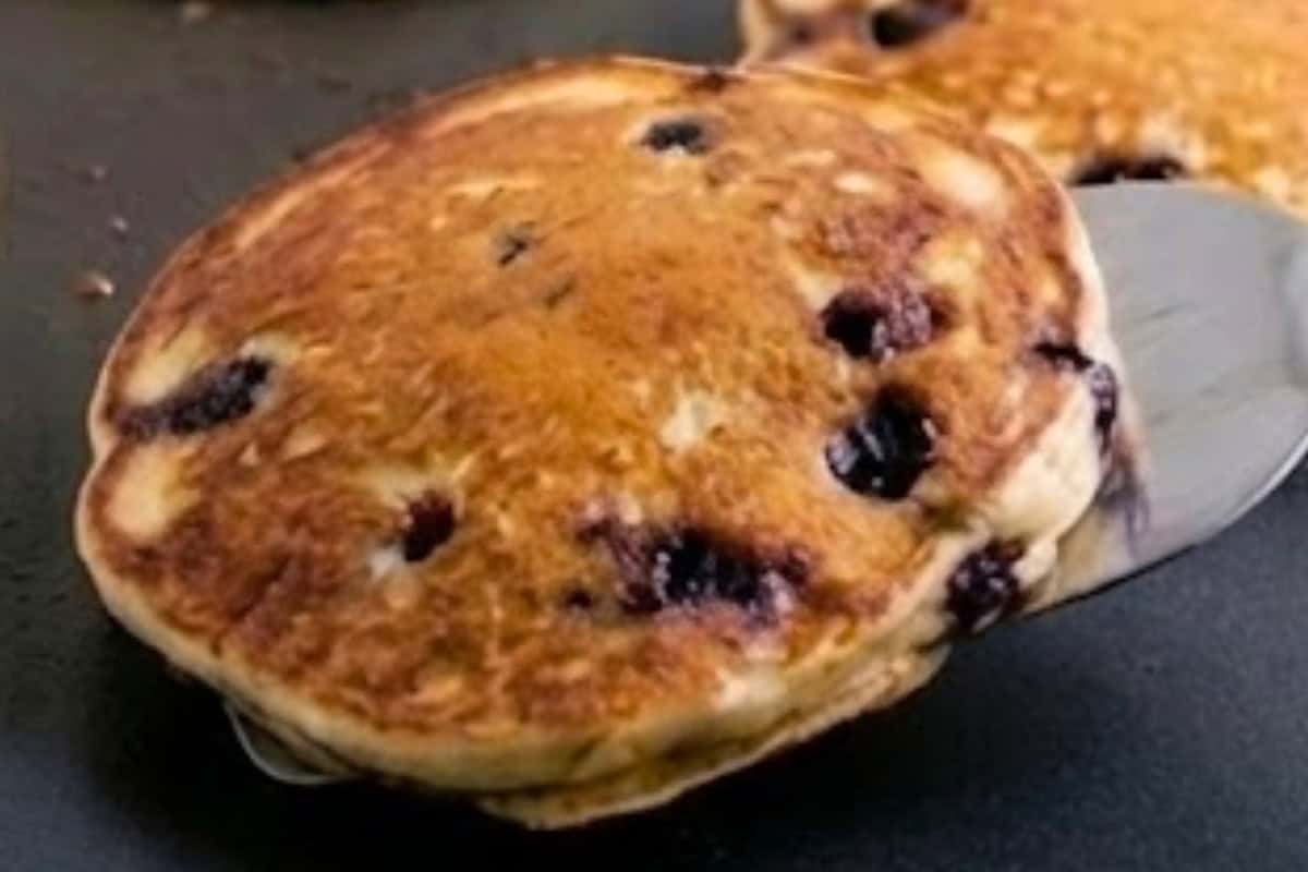 Carefully flip the pancakes and cook the other side until golden, cooked through.