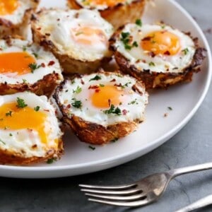 Cauliflower Hash Brown Egg Cups on a plate