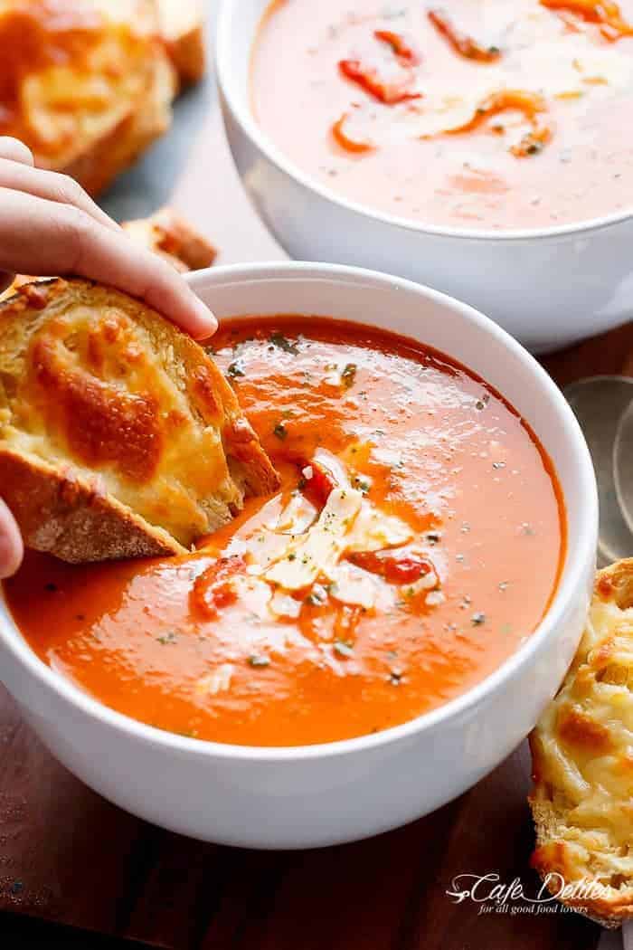 A Creamy Roasted Tomato Basil Soup full of incredible flavours, naturally thickened with no need for cream cheese or heavy creams!