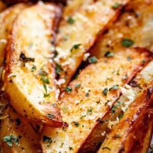 Crisp Baked Potato Wedges