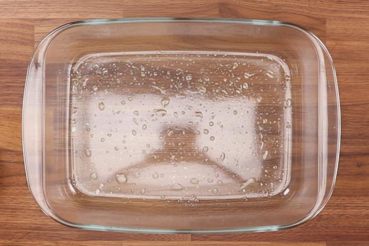 Greased a 9x13-inch baking dish with oil spray.