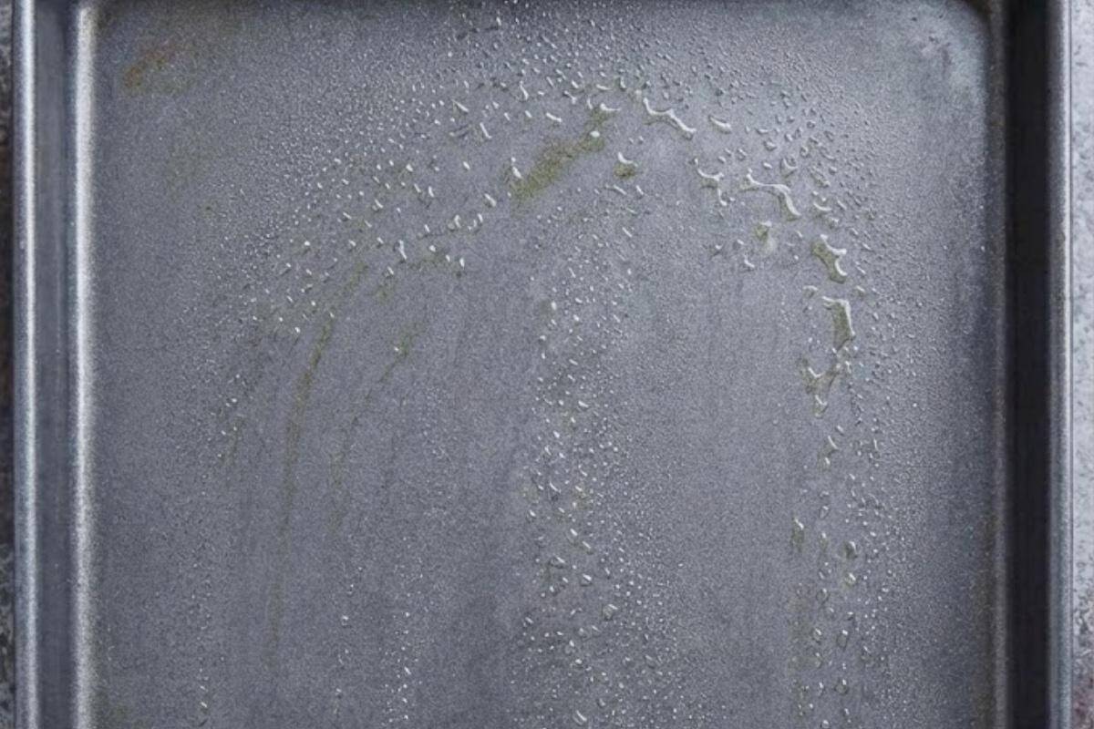 Grease a baking sheet or tray with cooking oil spray, wipe over with a paper towel