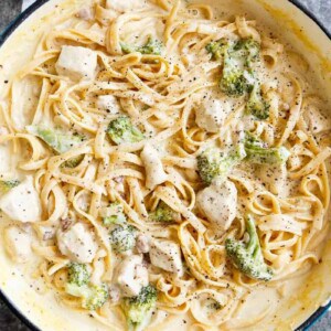 Skinny One Pot Chicken Bacon Fettuccine Alfredo