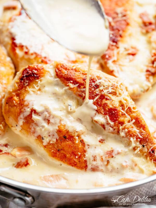 Carbonara Chicken filled with creamy sauce