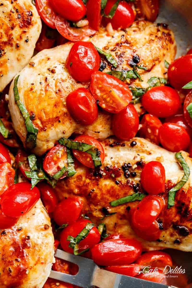 Zoom in image of Garlic Tomato Basil Chicken
