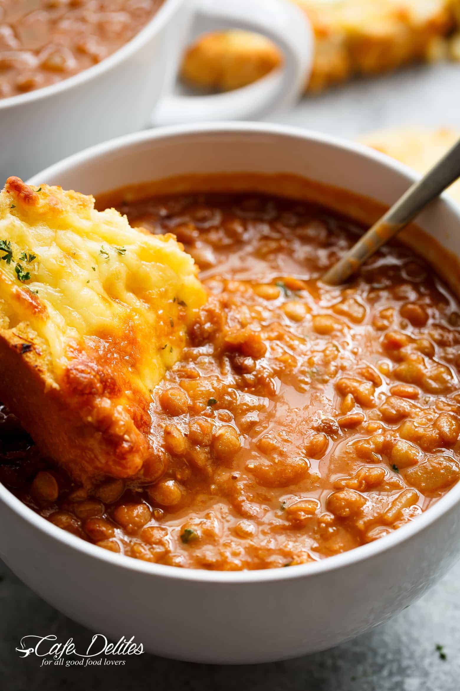 Lentil soup and garlic bread
