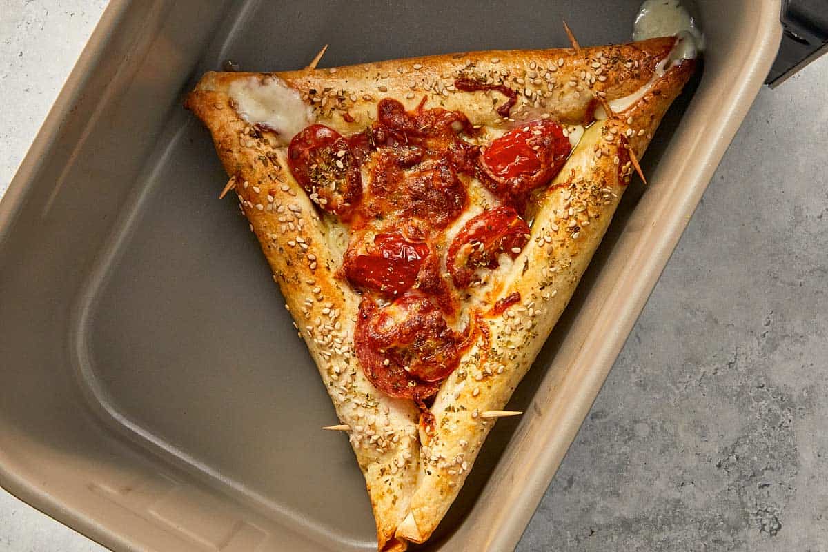 tortilla pizza cooked in the airfryer