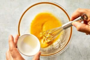 adding lemon to the emulsion
